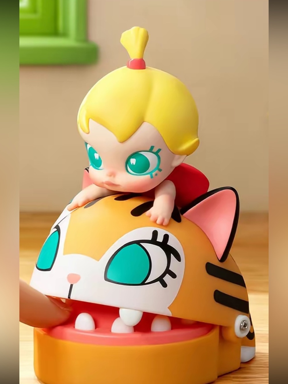 POP MART Baby Molly Figure Blonde & Teal with Baby Tabby pulling a prank. Sealed